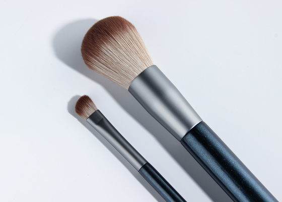 Fonctionnent naturellement la brosse de poudre de maquillage de fibre de maïs avec la poignée en bois de bouleau de scintillement