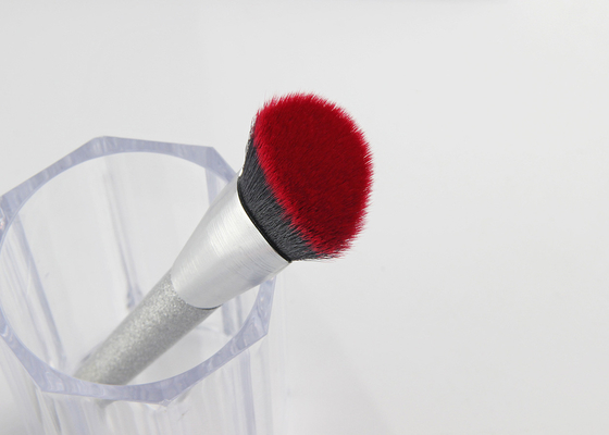 La base de maquillage de beauté de Vonira balayent en forme de coeur