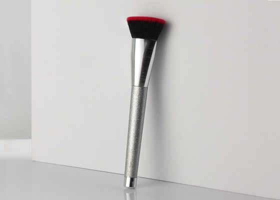 La base de maquillage de beauté de Vonira balayent en forme de coeur