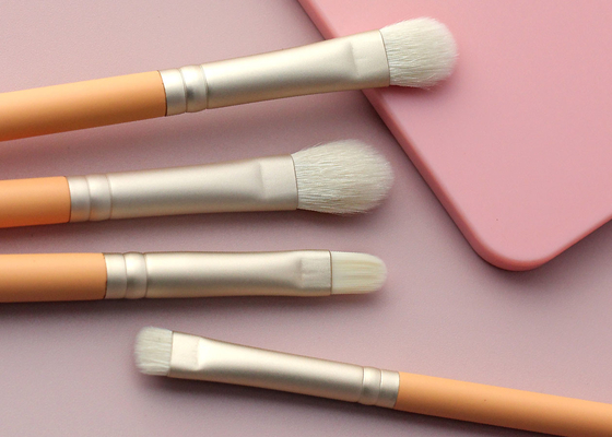 Vonira beauté personnalisée nu couleur rose de base 10 pièces pinceaux de maquillage collection ensemble de broches de maquillage professionnel
