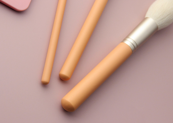 Vonira beauté personnalisée nu couleur rose de base 10 pièces pinceaux de maquillage collection ensemble de broches de maquillage professionnel