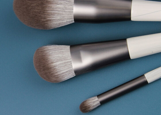 Pinceau de maquillage contouring en cheveux synthétiques Vonira Taklon 2026, conçu pour offrir des résultats de maquillage impeccables, avec un délai de production de 35 jours