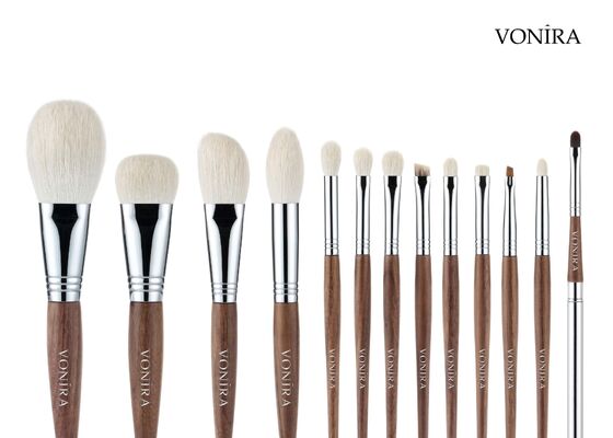 Pinceau de maquillage Vonira personnalisé en gros, poil de chèvre blanc naturel, manche en ébène marron, pour le contouring et le blush