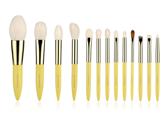 Brosses naturelles jaunes de maquillage de cheveux de chèvre d'or professionnel fait sur commande de 13 morceaux