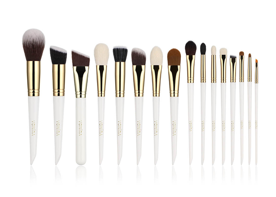 Le maquillage du studio 16pcs d'artisan de Vonira balaye les poignées en bois de Kit With Gold Copper Ferrule